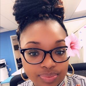 Meet your Posher, Mea